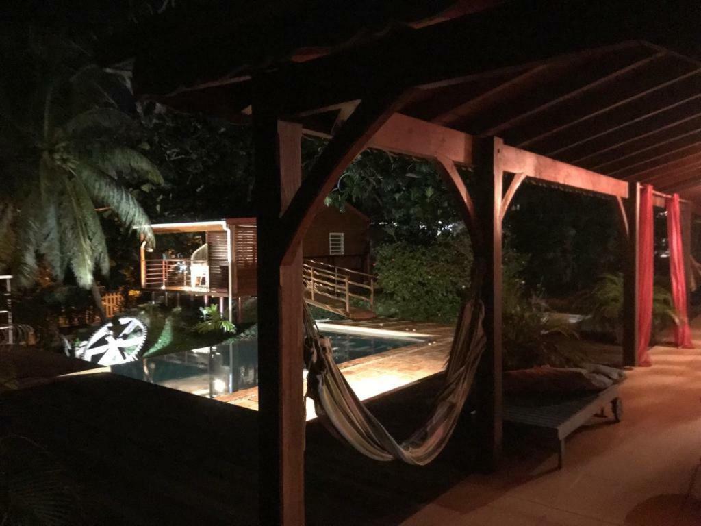 Charmant Bungalow Au Coeur De L'Ile Baie-Mahault Exteriér fotografie